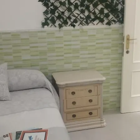 Gadir Alloggio in famiglia Cadice